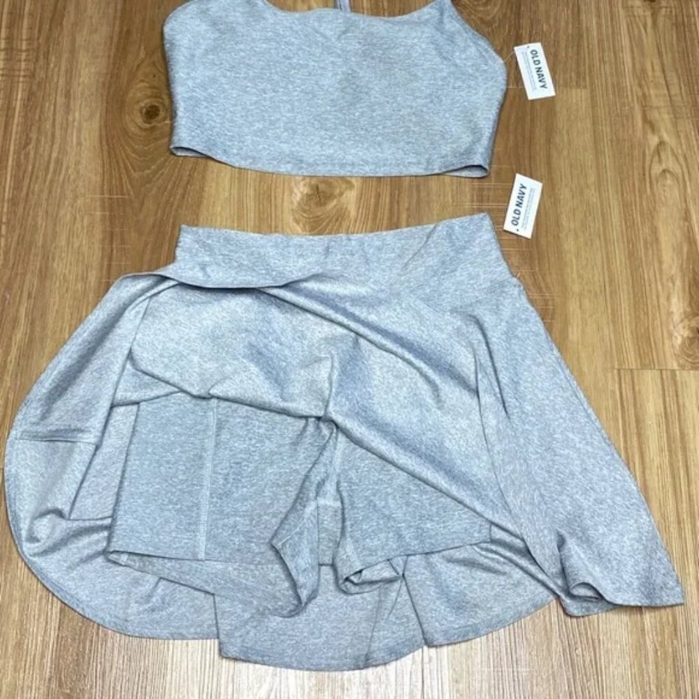 Old Navy Light Gray 2-Piece Athleisure Set Sports Bra + Skort Small | New w/Tags